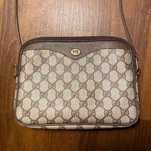 Authentic Vintage Gucci GG crossbody bag